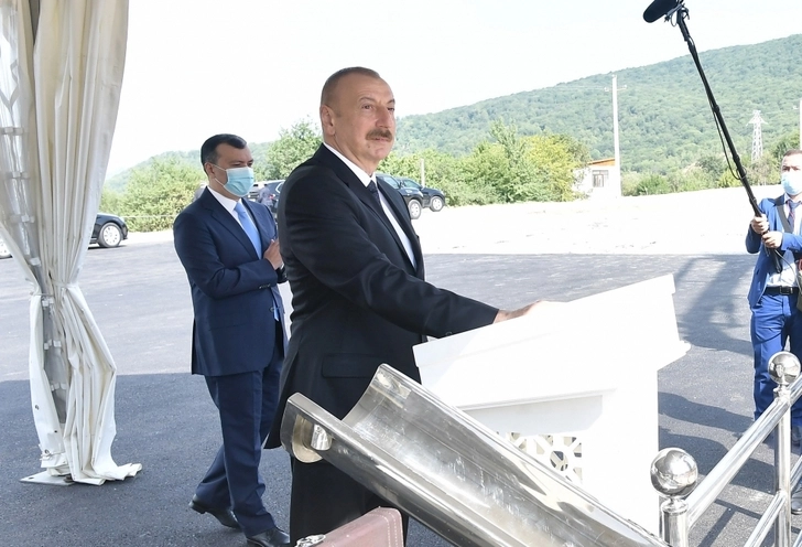Ильхам Алиев принял участие в церемонии закладки фундамента здания Центра «Дом DOST» - ФОТО/ВИДЕО/ОБНОВЛЕНО