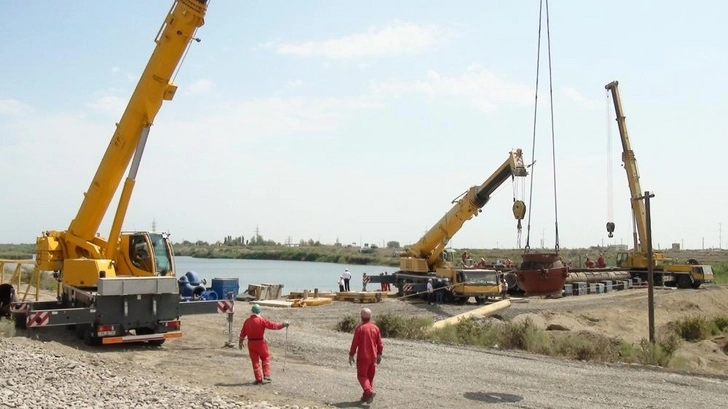 В Имишли воду из озер будут закачивать в Главный Муганский канал