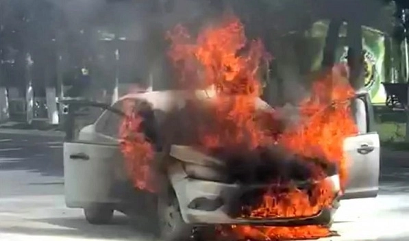 В Гейгеле загорелся автомобиль, супруги заживо сгорели - ОБНОВЛЕНО