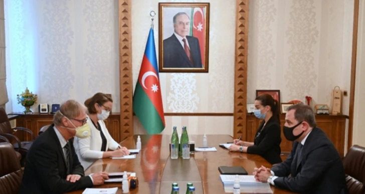 Министр иностранных дел Азербайджана встретился с послом Германии
