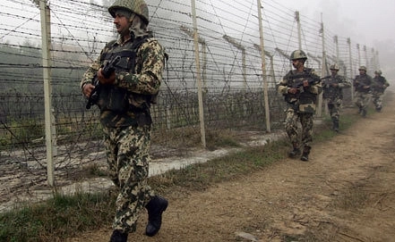 Представители командования Индии и Китая начали переговоры о разведении войск - СМИ