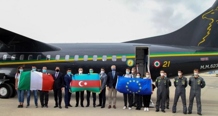 В рамках мер по борьбе с COVİD-19 в Азербайджан прибыли итальянские специалисты