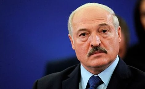 Лукашенко подтвердил намерения изменить конституцию Беларуси