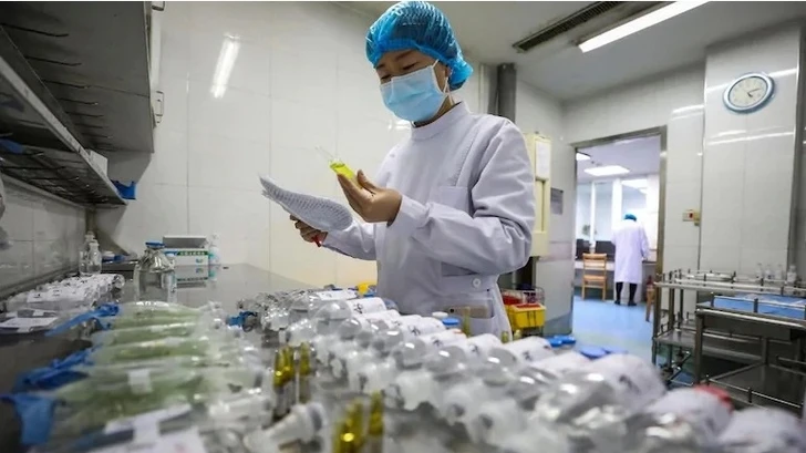 Медики предупредили о распространении в Китае еще одного опасного вируса