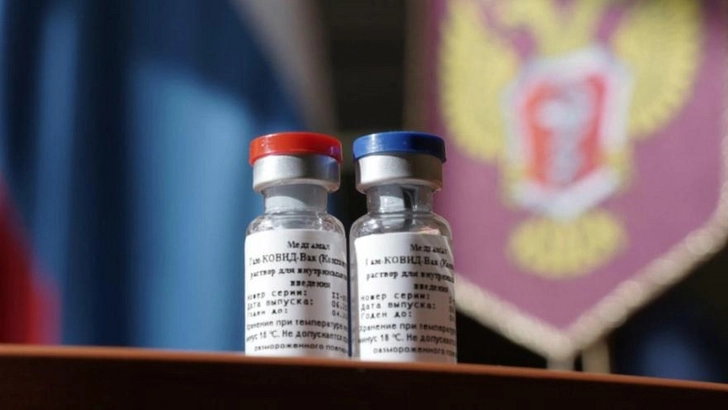 Минздрав РФ перечислил противопоказания к российской вакцине от COVID-19