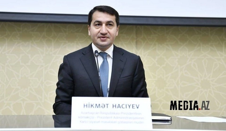 Хикмет Гаджиев: Азербайджан не обременяет себя долгами, у страны достаточно своих ресурсов