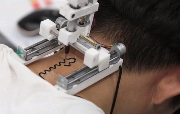 В Южной Корее создали 3D-принтер для печати электроники на коже - ВИДЕО