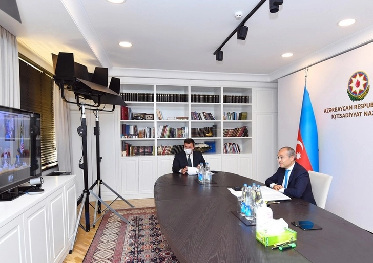Микаил Джаббаров провел онлайн-встречу с министром экономики и финансов Ирана