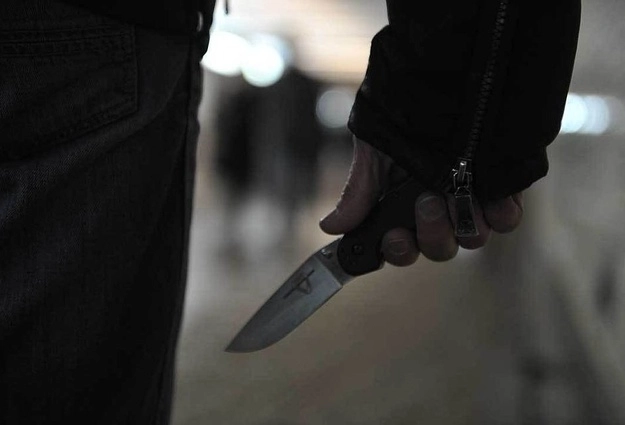 В Гаджигабуле ударили ножом подростка