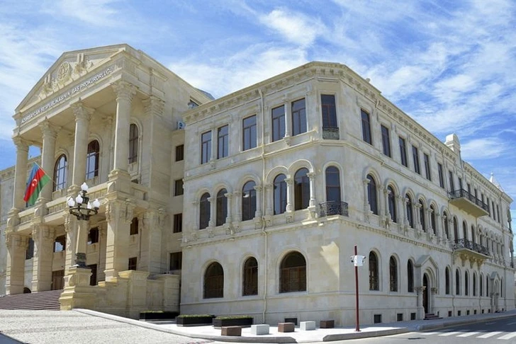 В Азербайджане возбуждено уголовное дело в отношении должностного лица