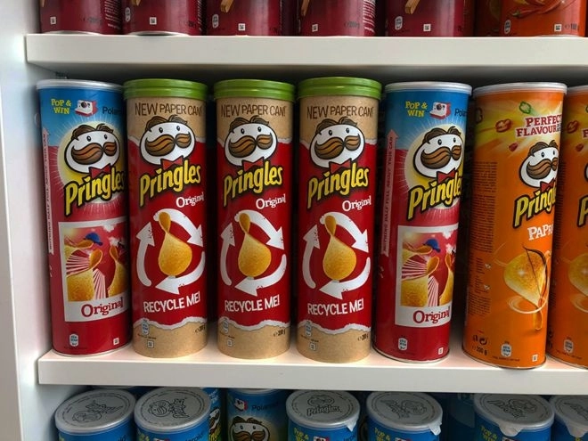 Для чипсов Pringles создали эко-упаковку из-за критики переработчиков