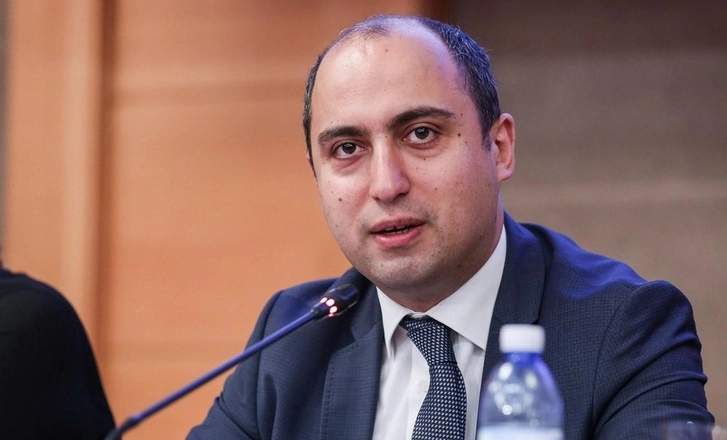Минобразования: В Азербайджане учителя будут направлены на курсы по дистанционному преподаванию