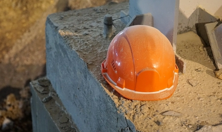 В Баку на строительной площадке разбился рабочий