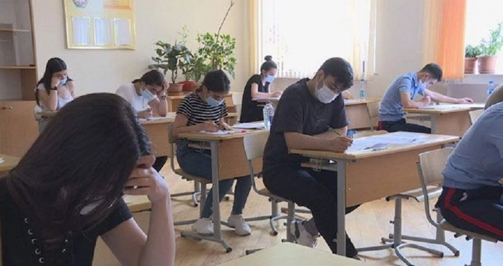 В Азербайджане объявлены результаты выпускных экзаменов для одиннадцатиклассников