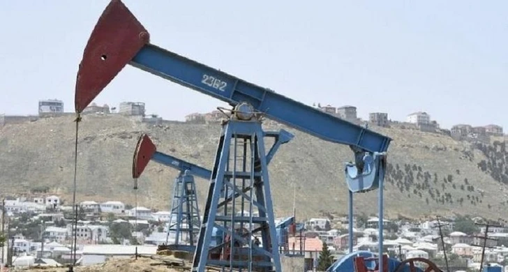 Цена азербайджанской нефти приближается к отметке в 44 долл.