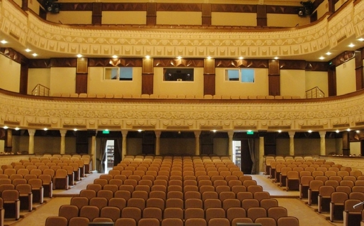 В Азербайджане рассматривается вопрос возобновления деятельности театров
