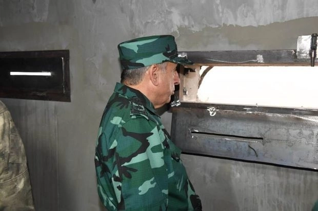 Азербайджанские генералы на границе с Арменией - ФОТО