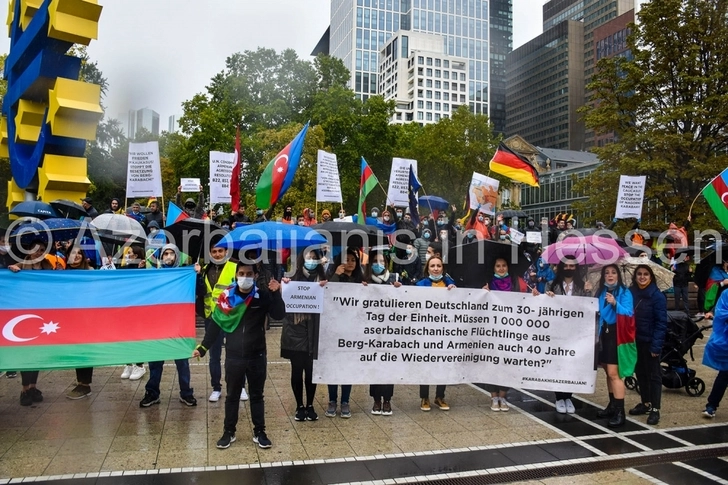 Азербайджанская община Франкфурта выразила поддержку Азербайджанской армии - ФОТО