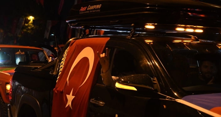 В Стамбуле прошло автошествие в поддержку Азербайджана – ФОТО