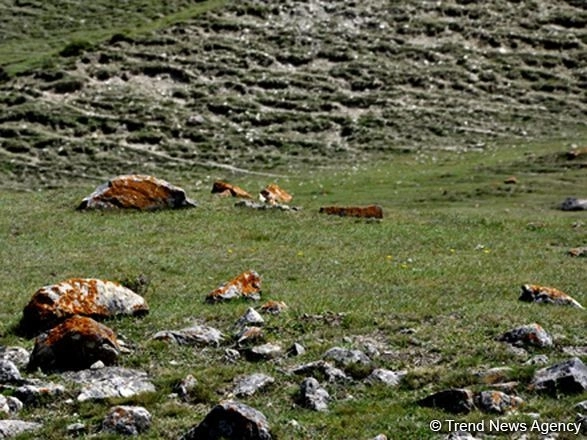 Армения использует древние курганы в Карабахе в военных целях