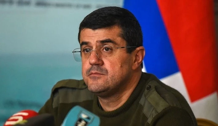 Глава сепаратистов: Азербайджану удалось переместить фронт вглубь Карабаха