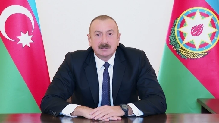 Ильхам Алиев обнародовал данные об уничтоженной и взятой в последние дни в качестве трофея вражеской технике