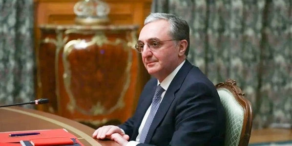 Глава МИД Армении в очередной раз отправился в Москву