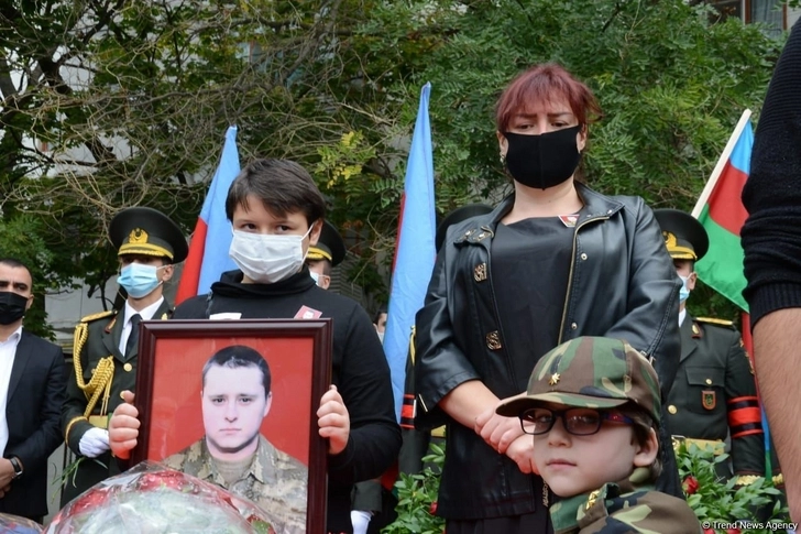 Сестра погибшего Дмитрия Солнцева: Он никак не мог смириться с оккупацией азербайджанских земель