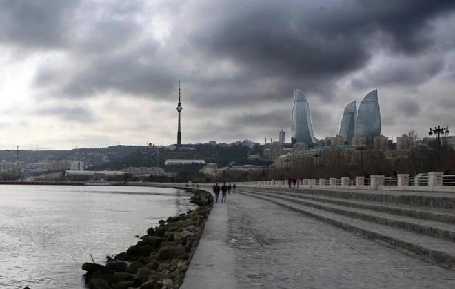 Синоптики прогнозируют грозы, ливни и град в Азербайджане