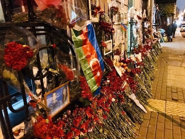 В Москве чтят память жертв бардинской трагедии - ФОТО