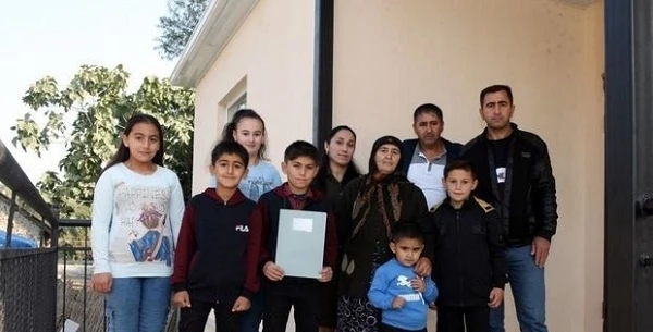 Группа семей шехидов и ветеранов Карабахской войны обеспечена новыми домами в четырех районах - ФОТО