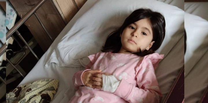Пятилетняя Сафия Гасанзаде, чей отец воюет на фронте, нуждается в срочном лечении - КРИК О ПОМОЩИ