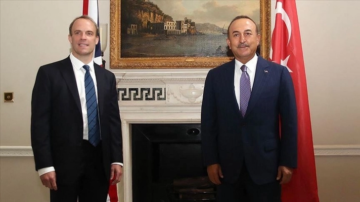 Главы МИД Турции и Великобритании обсудили Нагорный Карабах