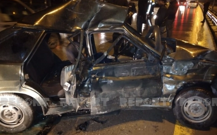 Тяжелое ДТП на дороге Баку-Губа: есть погибшая и пострадавший – ФОТО