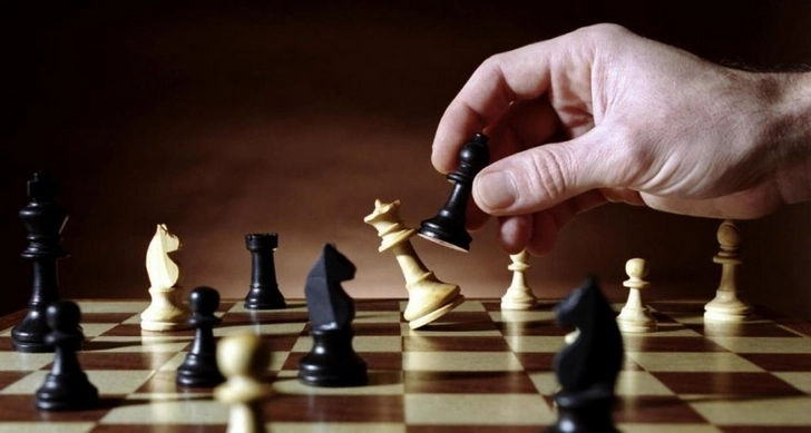 Азербайджанский шахматист выиграл традиционный онлайн-турнир