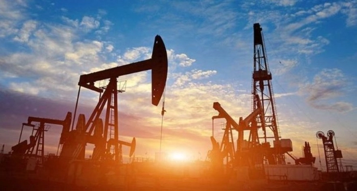 Нефть марки Azeri Light подорожала почти до 49 долларов за баррель
