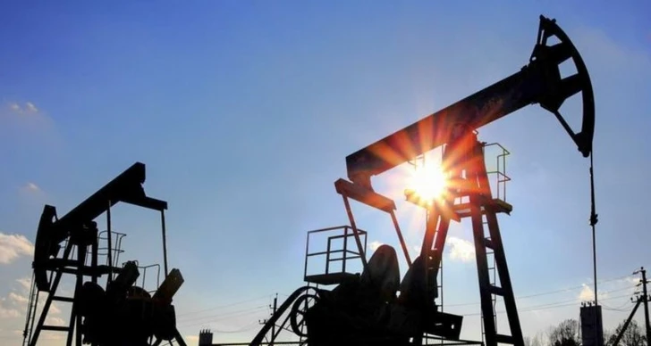 Цена на нефть Azeri Light приблизилась к 50 долл. за баррель