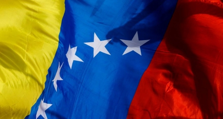 Пропрезидентский блок набирает две трети голосов на парламентских выборах в Венесуэле
