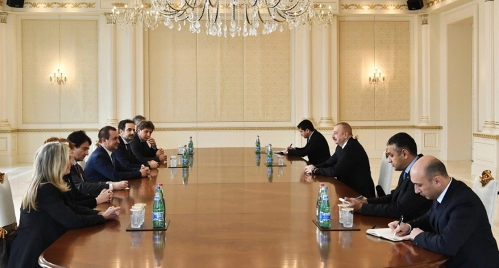 Ильхам Алиев принял делегацию во главе с заместителем председателя Палаты депутатов Италии - ФОТО/ОБНОВЛЕНО