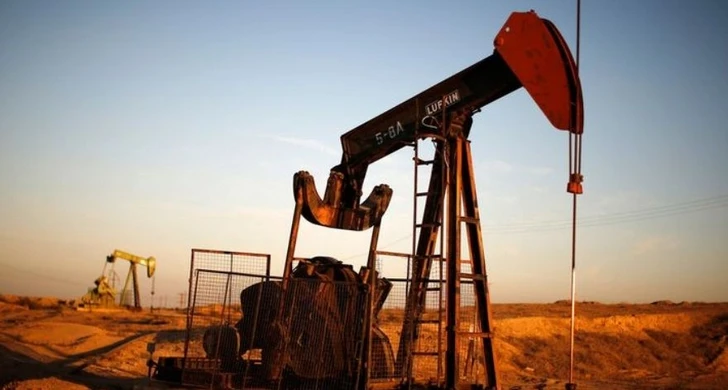 Азербайджанская нефть торгуется в районе 49 долларов  за баррель