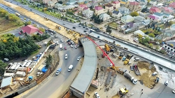 В Баку завершаются строительные работы новой автодорожной развязки - ФОТО