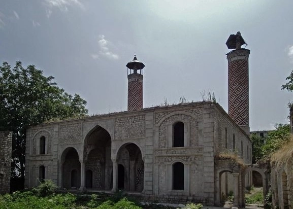 Министерство культуры Азербайджана подготовило видеоролик о памятниках и культурных центрах в Карабахе - ВИДЕО