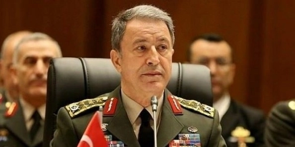 Хулуси Акар: Турция направила в Азербайджан 60 военных