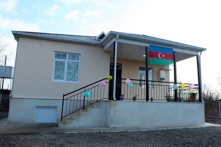 Еще 64 семьи шехидов и инвалидов Карабахской войны обеспечены жильем - ФОТО