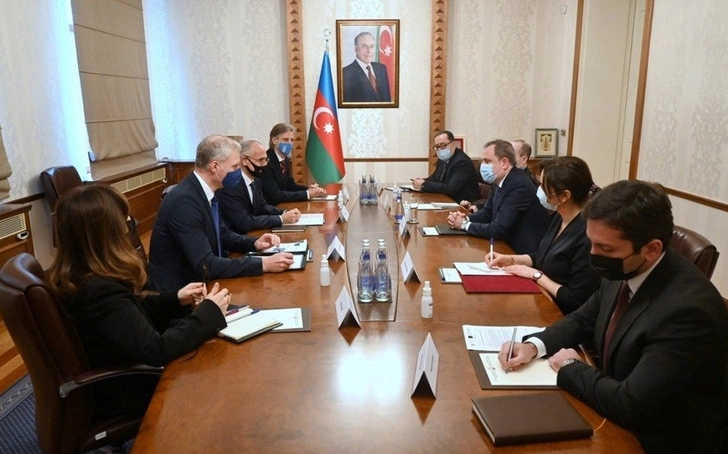 Глава МИД Азербайджана встретился с представителями ООН, ЕС и Всемирного банка – ФОТО