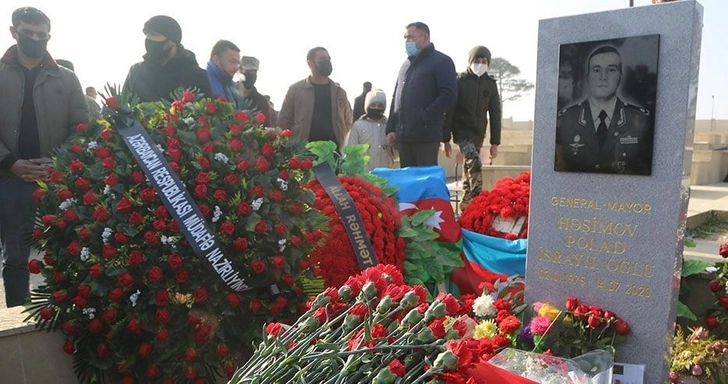 Сегодня почтили память Национального героя Азербайджана Полада Гашимова - ФОТО