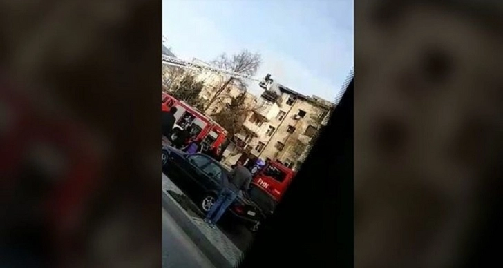 В Ясамальском районе Баку произошел пожар, обнаружено тело одного человека - ВИДЕО