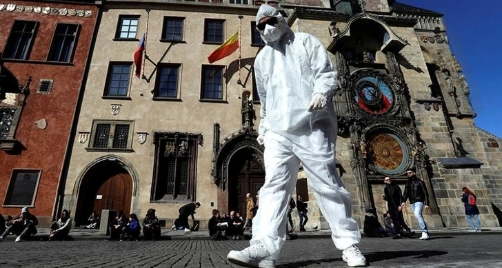 В Праге прошел митинг против социальных ограничений из-за пандемии