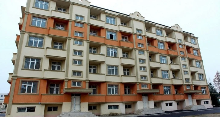 В Азербайджане квартиры получили еще 30 семей шехидов и участников Отечественной войны - ФОТО