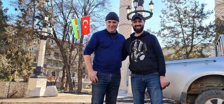 Известный азербайджанский радиоведущий вернулся в отчий дом в Шуше спустя 29 лет – ФОТО/ВИДЕО
